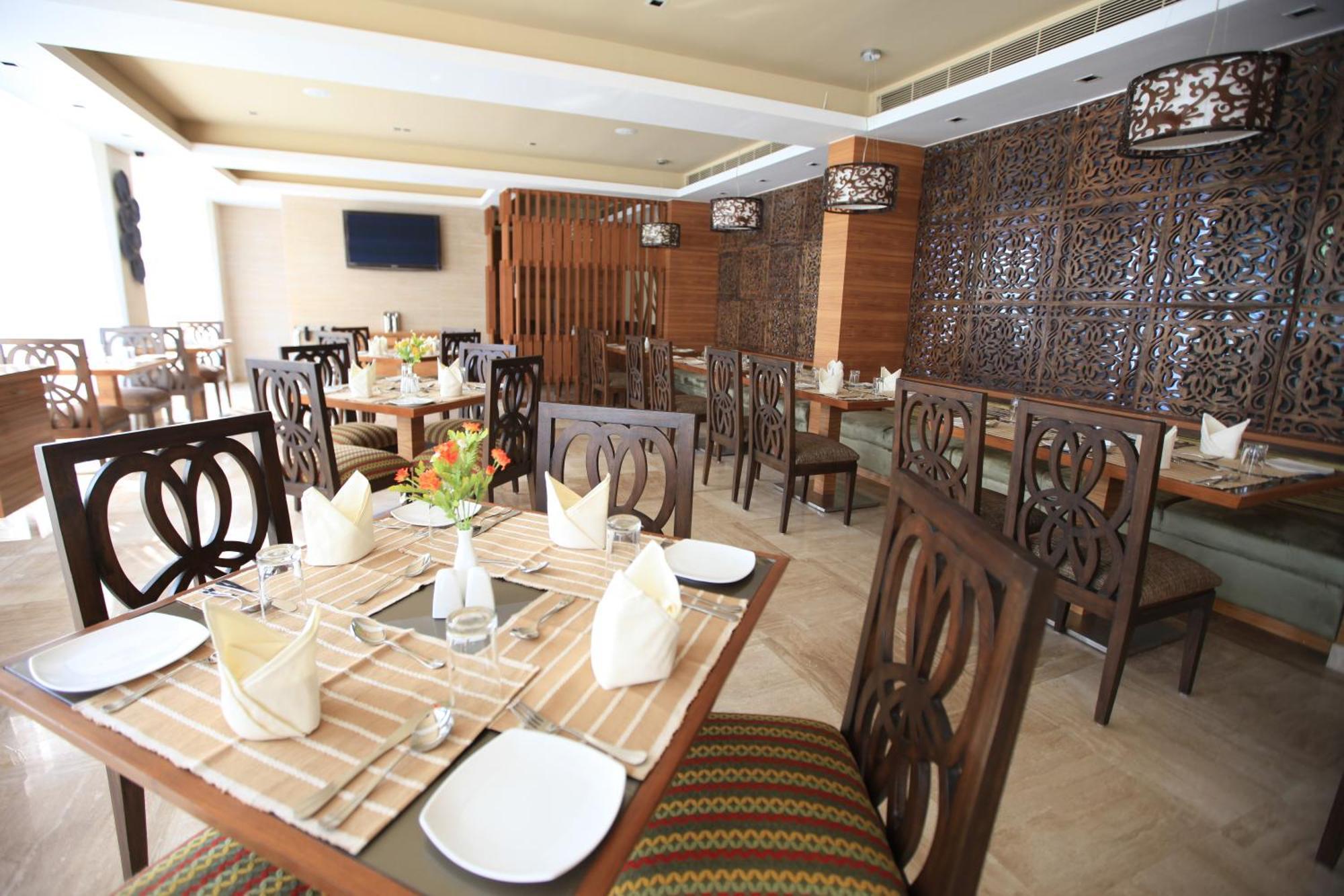 Hotel Riverview Ahmedabad Eksteriør billede