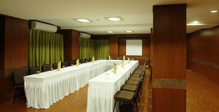 Hotel Riverview Ahmedabad Eksteriør billede
